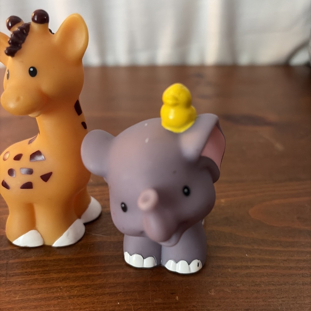 Fisher Price Little People Noahs Ark/ Zoo Bear Elephant Giraffe Tiger Lot of 5 - Picture 4 of 9
